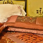 Antik Cave House מלון 3*
