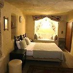 מלון Antik Cave House אורגופ