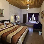 Antik Cave House 3*