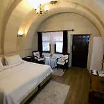 Antik Cave House מלון 3*