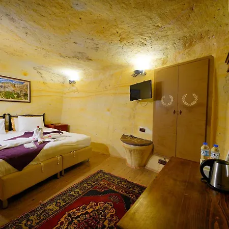 Antik Cave House