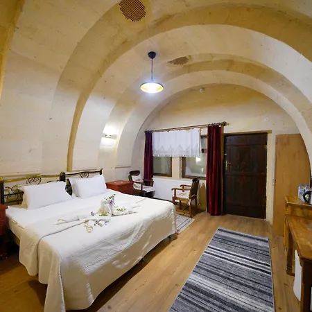 Antik Cave House