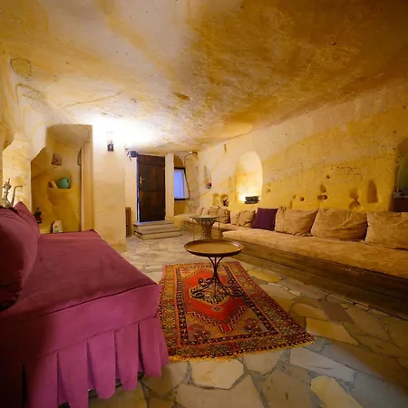 Antik Cave House 3*