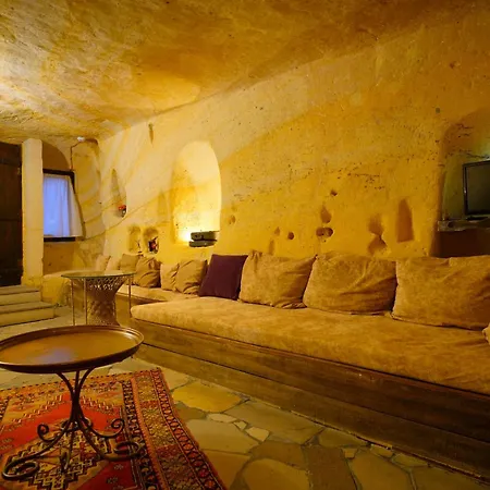 Antik Cave House 3*