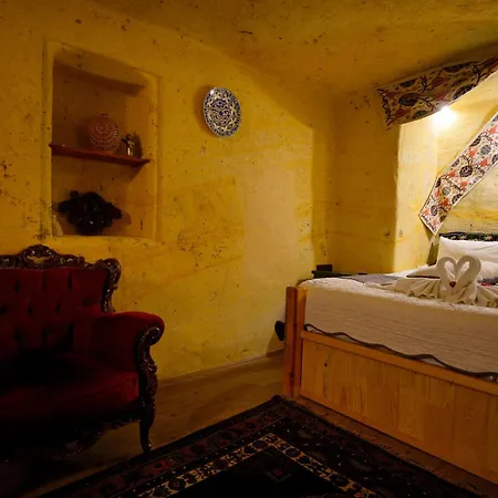 Antik Cave House