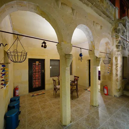 Antik Cave House 3*