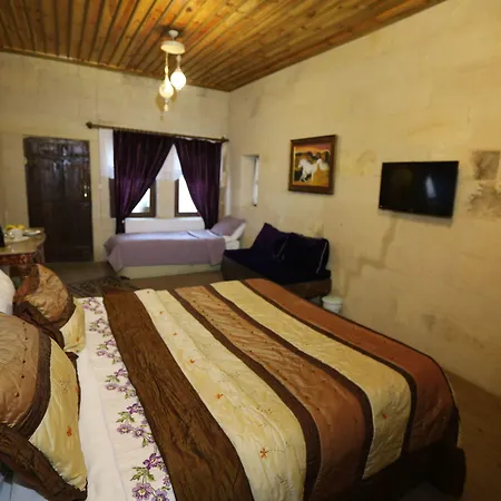 Szálloda Antik Cave House 3*