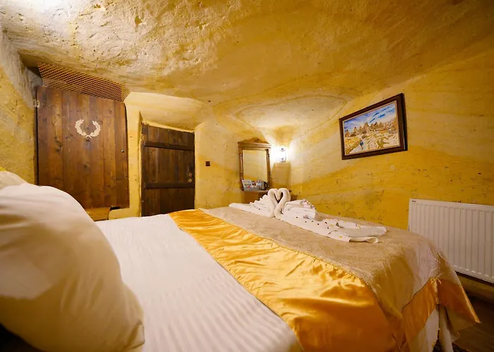 Otel Antik Cave House 3*
